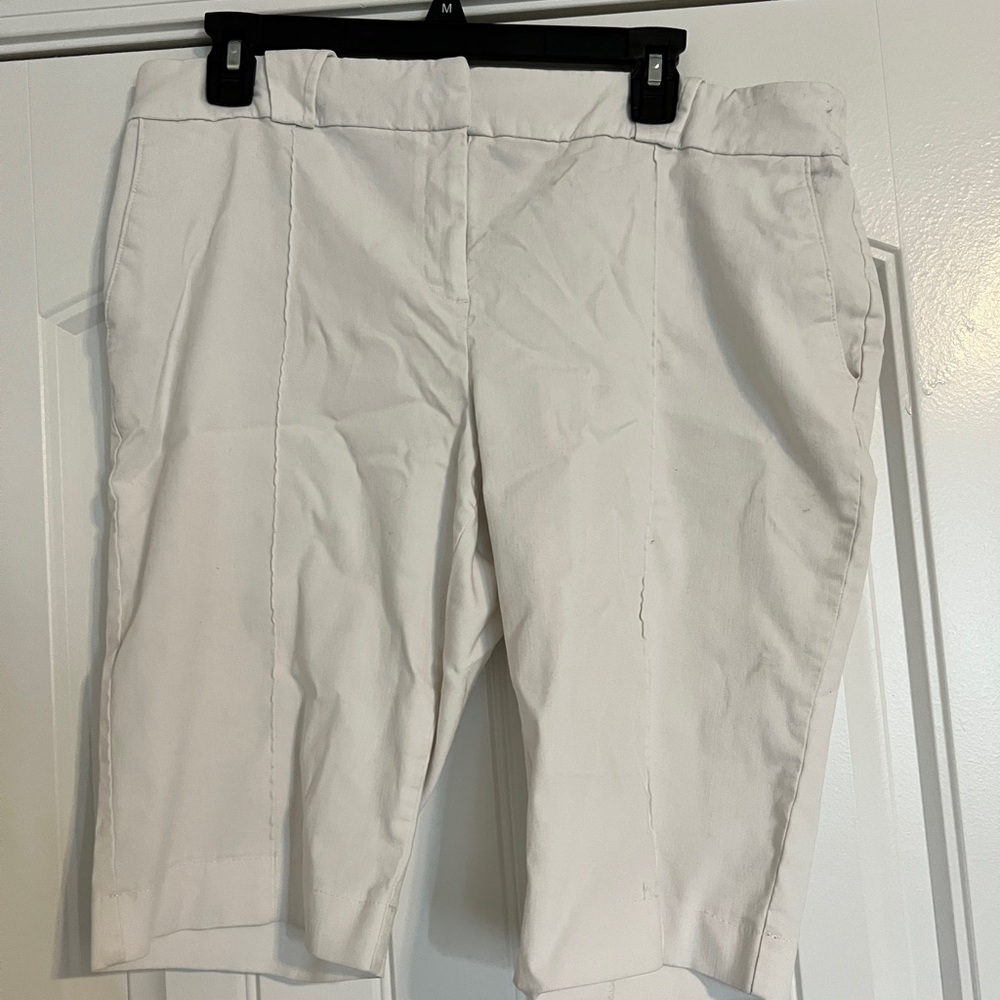 White stretchy knee length walking shorts